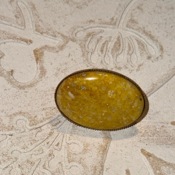natural stone scarf clip - Picture 1 of 8